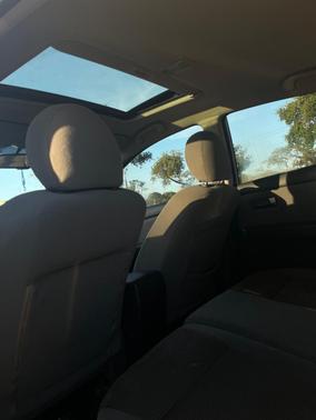 Gray 2012 Nissan Sentra 2.0 SR