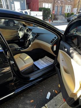 2014 Hyundai SONATA Hybrid Base