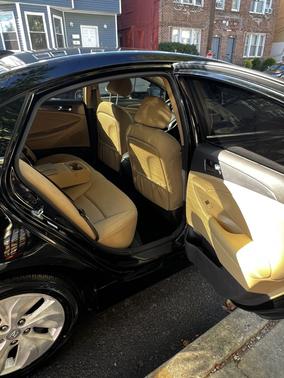 2014 Hyundai SONATA Hybrid Base