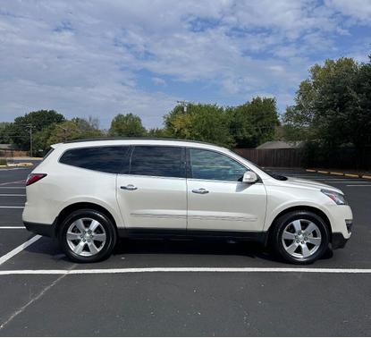 White 2014 Chevrolet Traverse LTZ