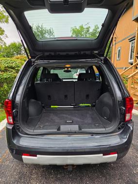 Gray 2009 Pontiac Torrent Base