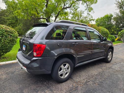 Gray 2009 Pontiac Torrent Base