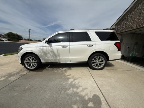 White 2018 Ford Expedition Limited