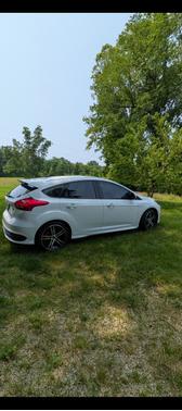 2018 Ford Focus ST Base