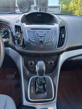 Blue 2013 Ford Escape SE