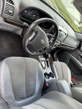 2011 Hyundai SANTA FE SE