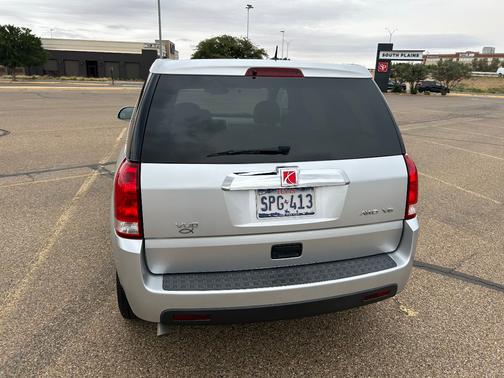 Silver 2006 Saturn Vue Base