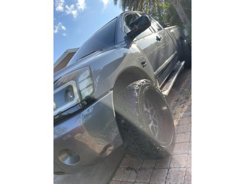 2004 Nissan Titan LE King Cab