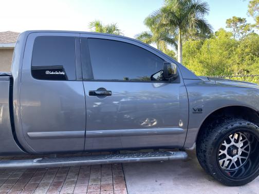 2004 Nissan Titan LE King Cab