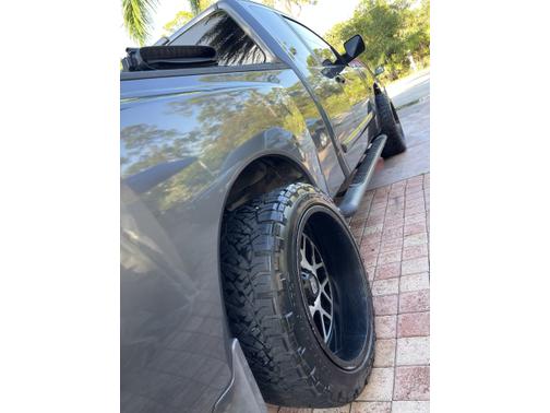 2004 Nissan Titan LE King Cab