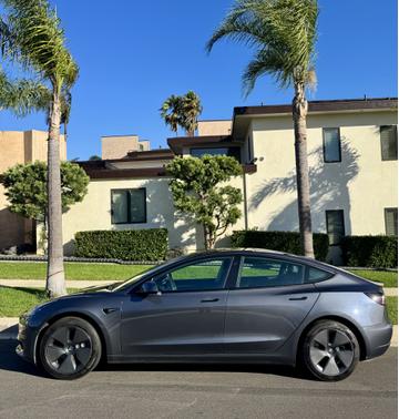 2022 Tesla Model 3 Base