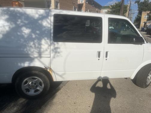 2004 Chevrolet Astro Base