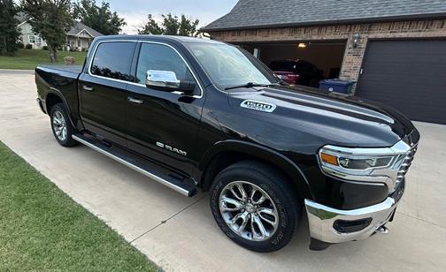 Black 2019 RAM 1500 Longhorn