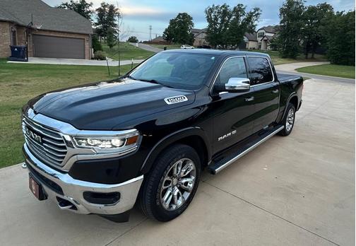 Black 2019 RAM 1500 Longhorn