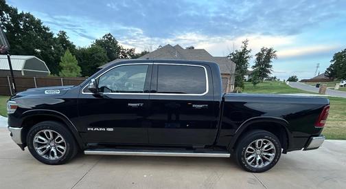 Black 2019 RAM 1500 Longhorn