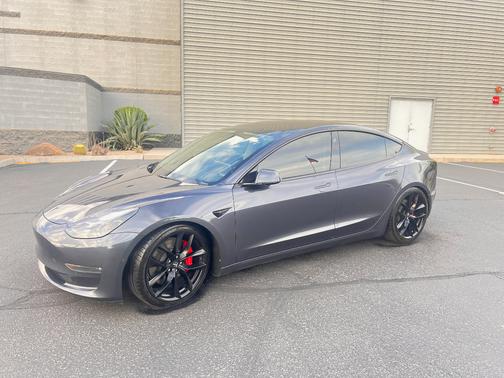 Gray 2022 Tesla Model 3 Performance