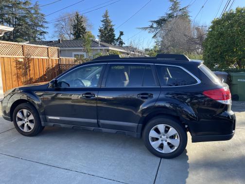 2010 Subaru Outback 2.5 i Premium