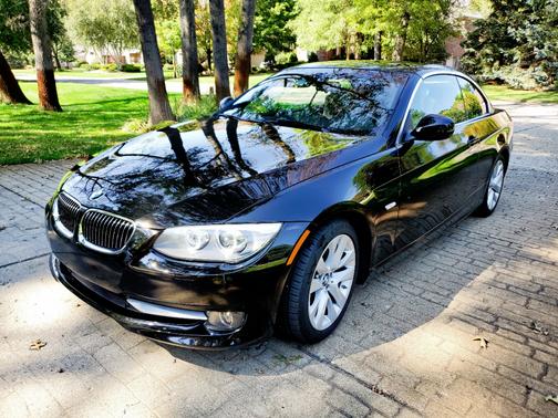 Black 2011 BMW 328 i