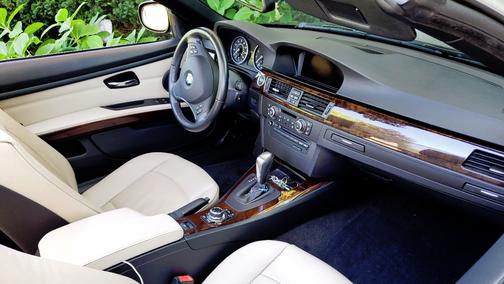 Black 2011 BMW 328 i