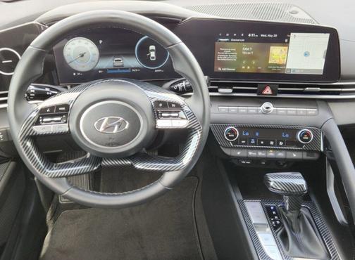 Black 2023 Hyundai ELANTRA Limited