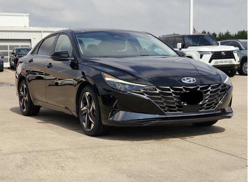 Black 2023 Hyundai ELANTRA Limited