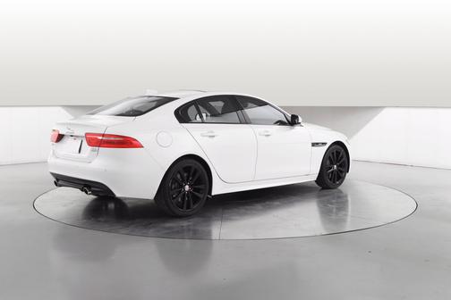 2019 Jaguar XE 30t R-Sport