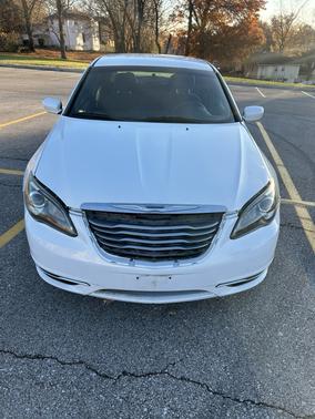 2014 Chrysler 200 LX