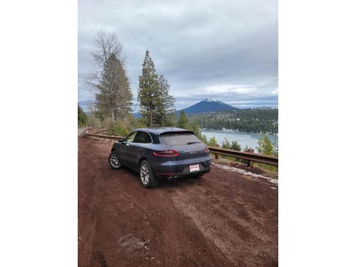 2015 Porsche Macan S