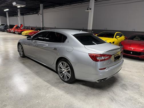 Silver 2016 Maserati Quattroporte S Q4