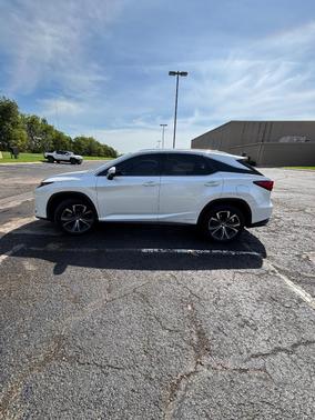 White 2022 Lexus RX 450h Base