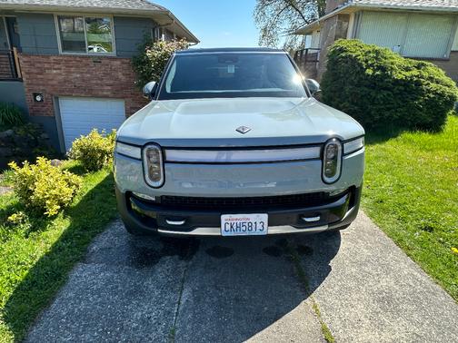 Gray 2023 Rivian R1S Adventure Quad-Motor Large Package