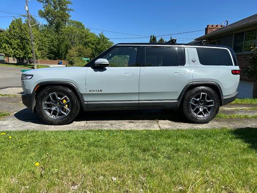 Gray 2023 Rivian R1S Adventure Quad-Motor Large Package