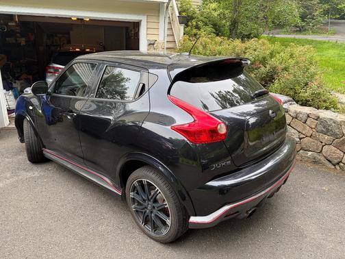 Black 2014 Nissan Juke NISMO