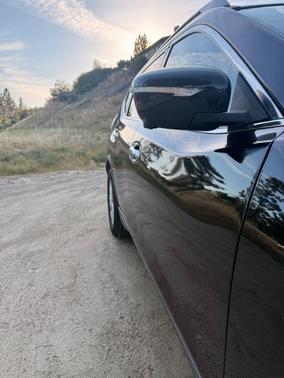 Black 2014 Nissan Rogue SV