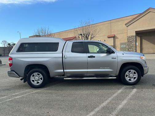 2016 Toyota Tundra SR5