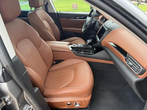 Gray 2022 Maserati Levante GT