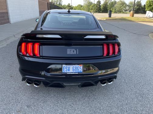 2022 Ford Mustang Mach 1