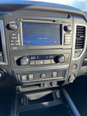 Black 2018 Nissan Titan SV