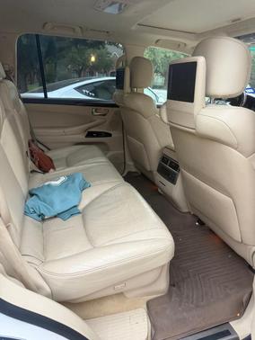 White 2014 Lexus LX 570 Base