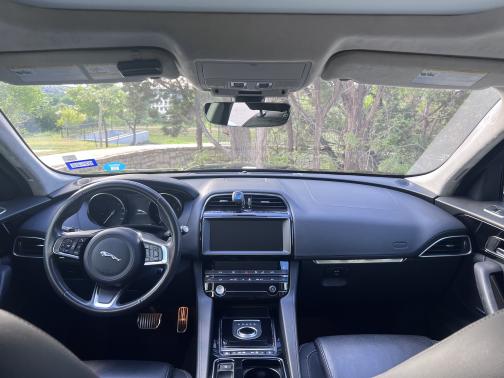 2019 Jaguar F-PACE 30t Prestige