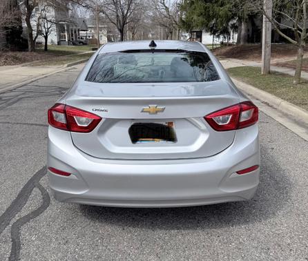 Silver 2018 Chevrolet Cruze LS