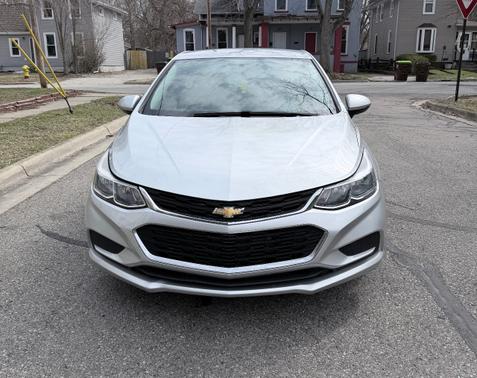 Silver 2018 Chevrolet Cruze LS