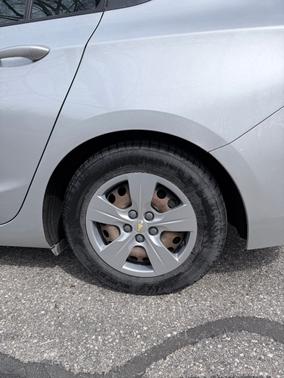 Silver 2018 Chevrolet Cruze LS