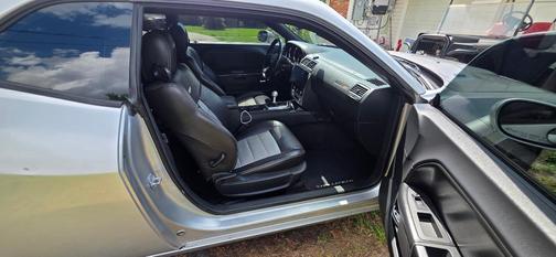 Silver 2009 Dodge Challenger R/T