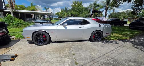 Silver 2009 Dodge Challenger R/T