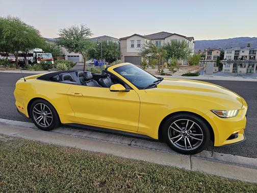 2017 Ford Mustang EcoBoost Premium