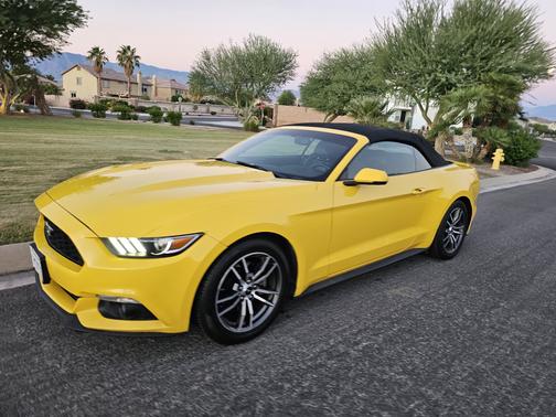 2017 Ford Mustang EcoBoost Premium
