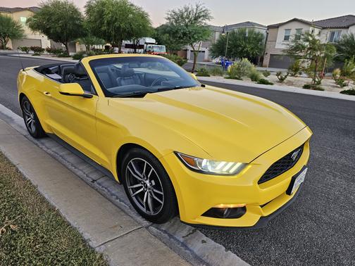 2017 Ford Mustang EcoBoost Premium