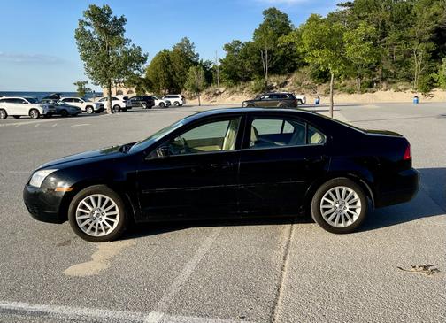 Black 2006 Mercury Milan I-4 Premier