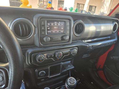 2021 Jeep Wrangler Unlimited Willys Sport